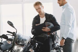 Como ahorrar dinero para comprar una moto