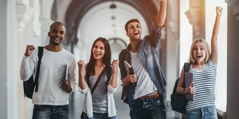 Emprendimiento en los estudiantes universitarios