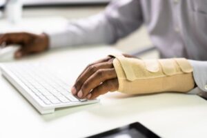 Indemnización al trabajador por accidente de trabajo
