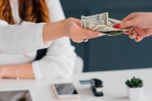 Pago de salario sin prestación del servicio