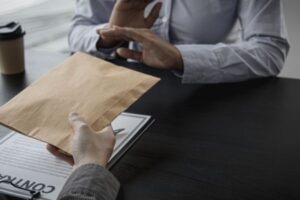 Qué hacer si el trabajador se niega a recibir la liquidación
