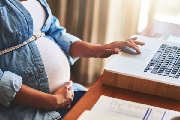 Renta exenta en la licencia de maternidad