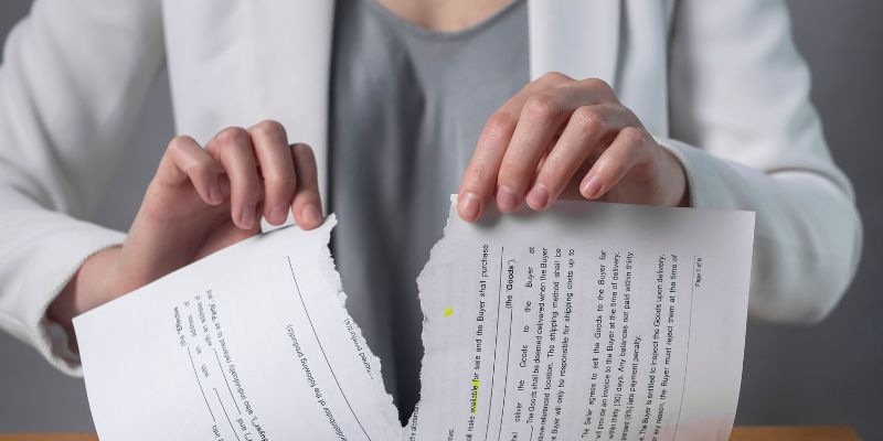 Terminación del contrato de trabajo en el acoso laboral