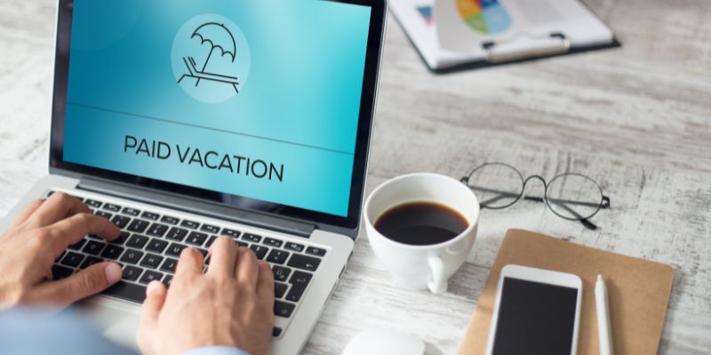 ¿Las vacaciones se pagan aparte del sueldo?