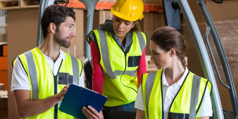 ¿Trabajadores pueden cambiar de turnos entre sí?